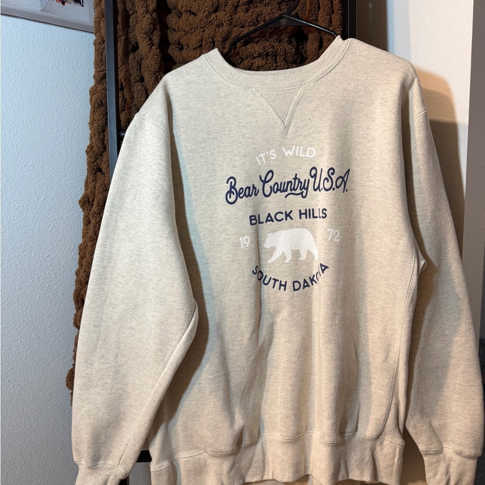 Bear Country USA Gray Sweatshirt